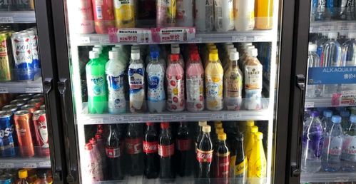 被围剿的 便利店